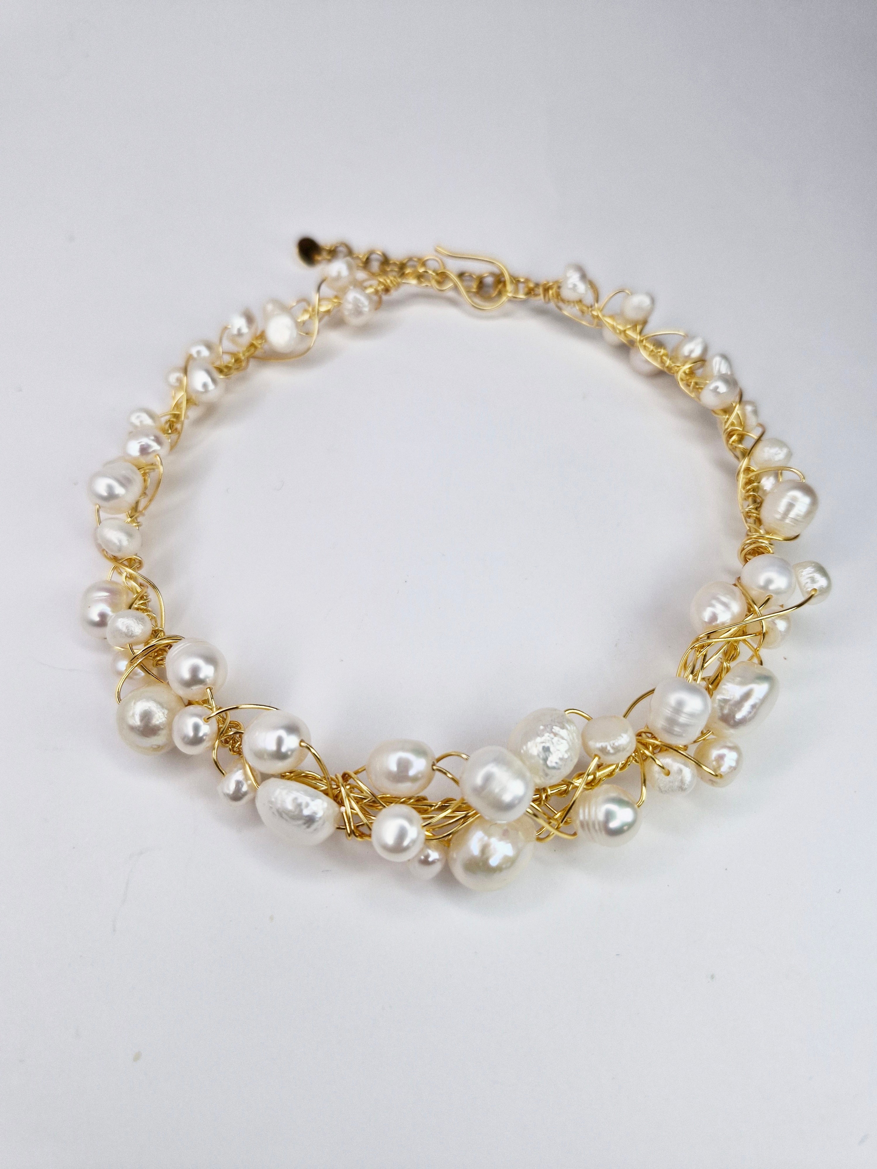 Choker Ethereal Glow