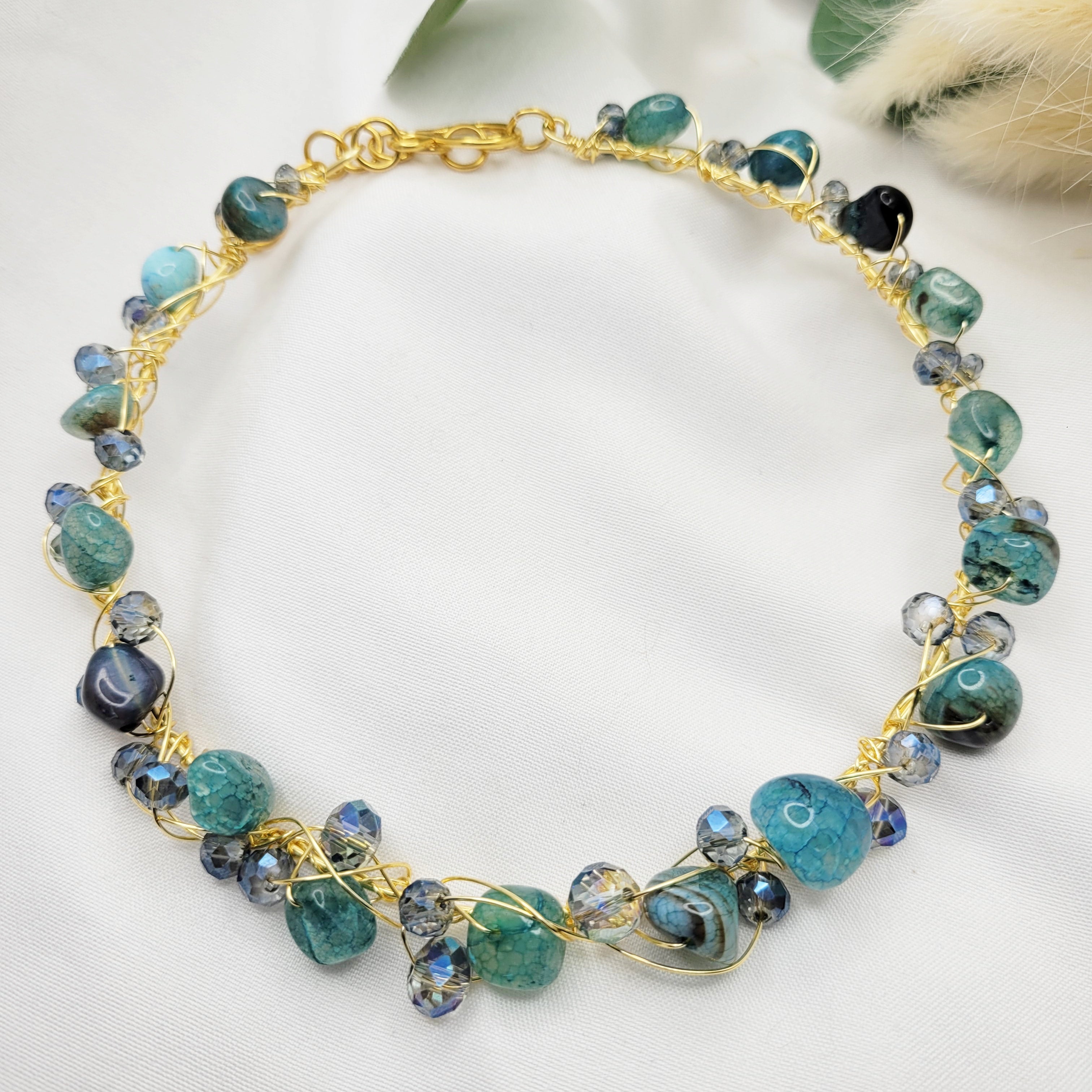 Choker Ethereal Glow