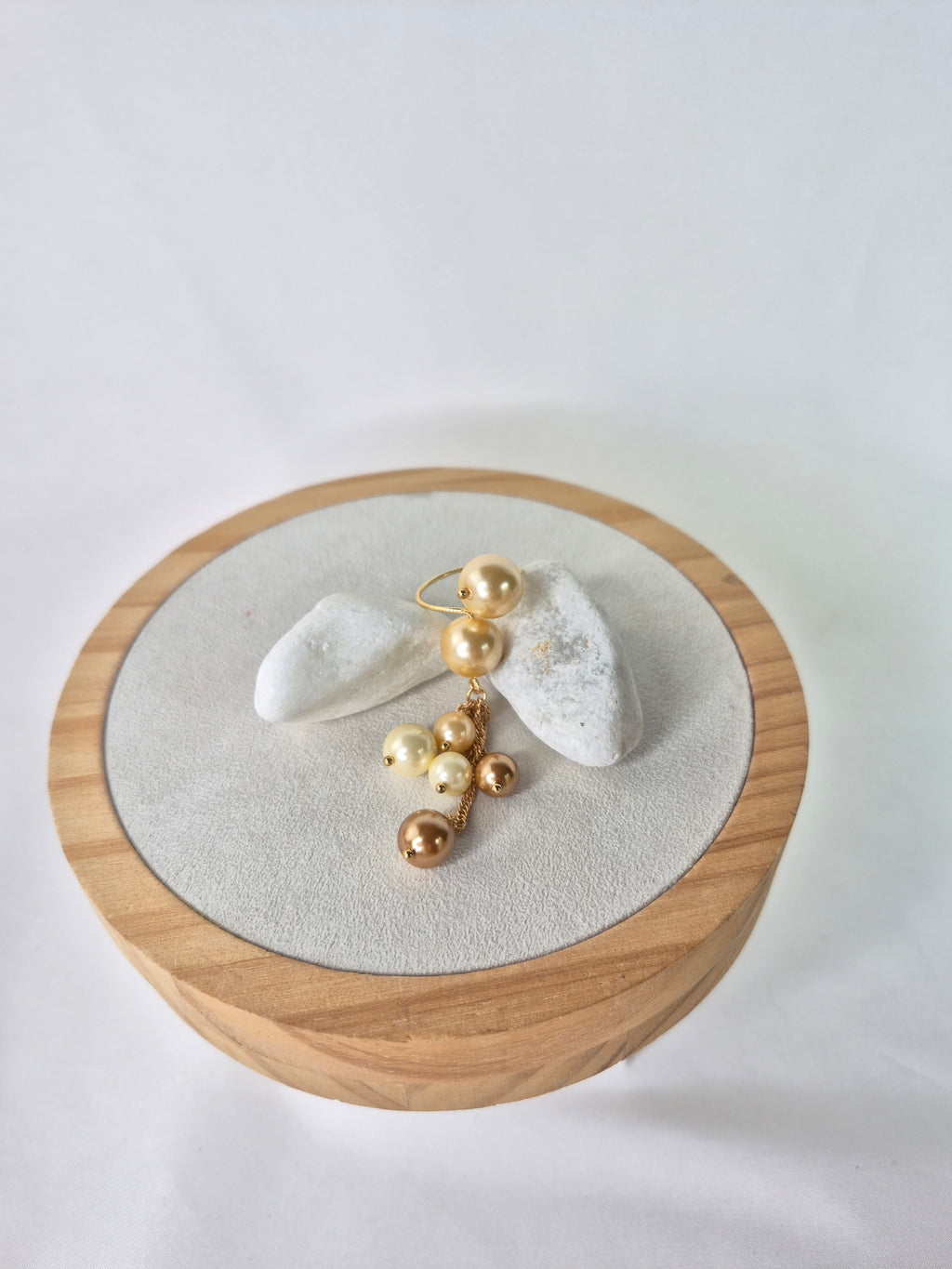 Perlas doradas Cubagua